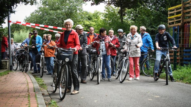 Ob 30 oder 20 Kilometer – die Radfahrer bei „Westerkappeln bewegt sich“ haben jede Menge Spaß und treten mächtig in die Pedalen. Fotos: Christoph Pieper